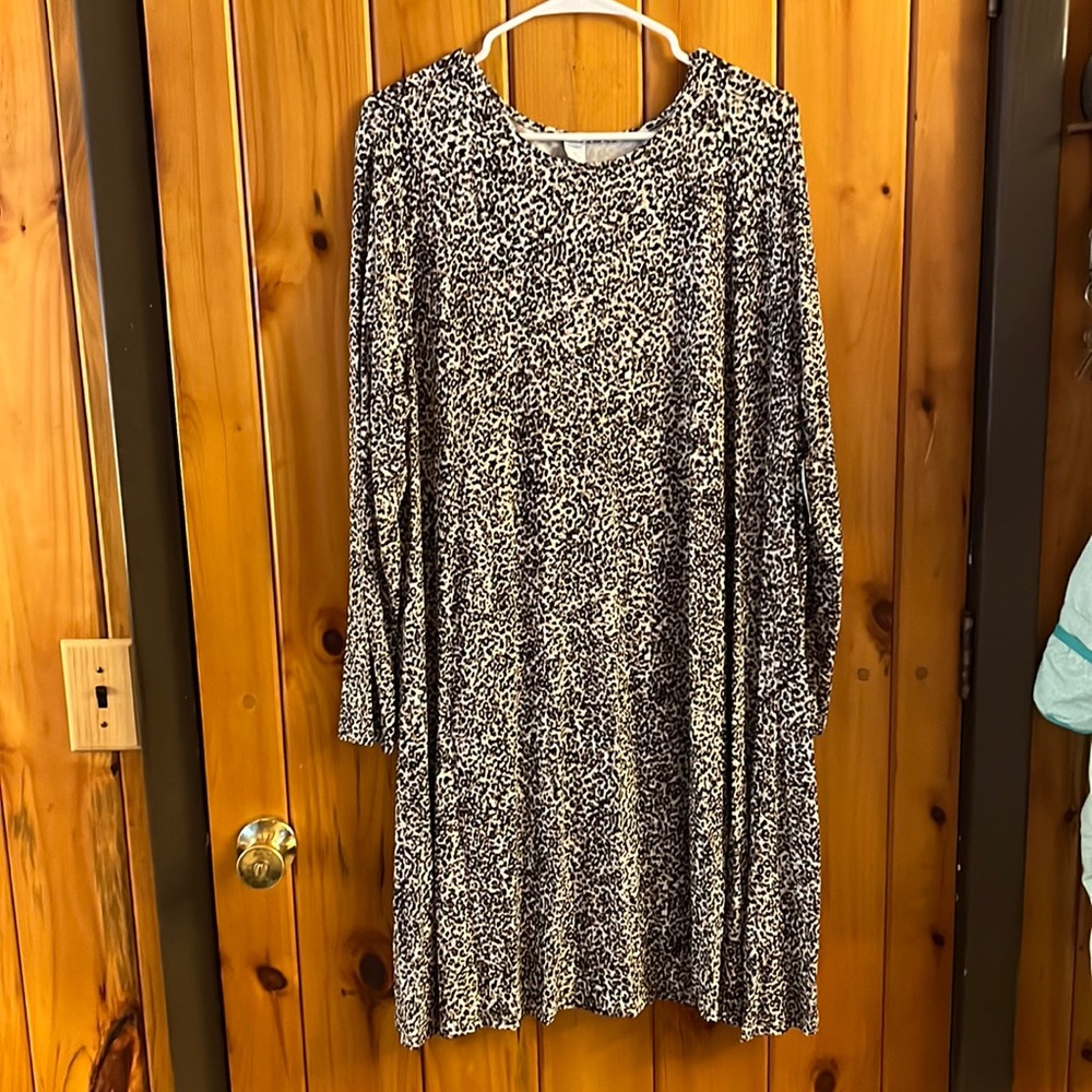 Old navy Womens swing dress, long sleeve. Cheetah. Size XXL. NWT